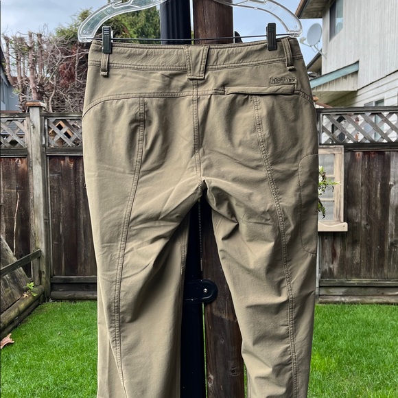 Marmot Women’s Pants - Picture 5 of 9